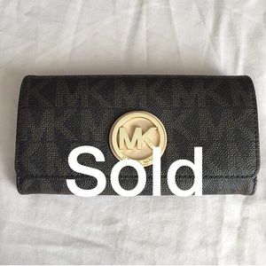 Michael Kors wallet