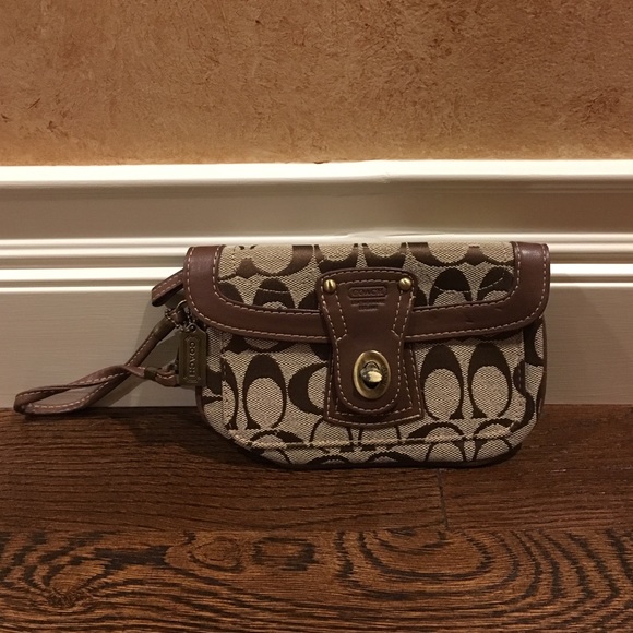 Coach wristlet