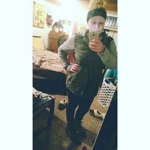 Meet your Posher, Marissa