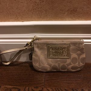 Poppy coach wristlet