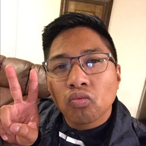 Meet your Posher, Eric