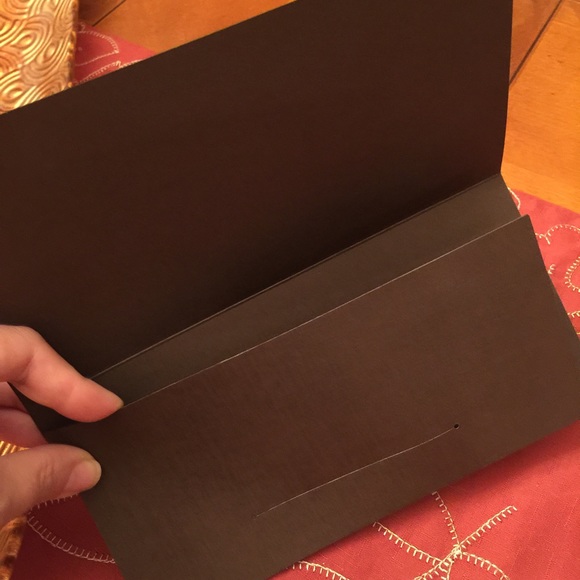 Louis Vuitton gift card envelope - Picture 3 of 4