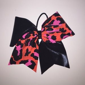 Cheer Bow