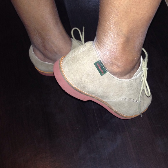 The cutest shoe ever... - Picture 2 of 4