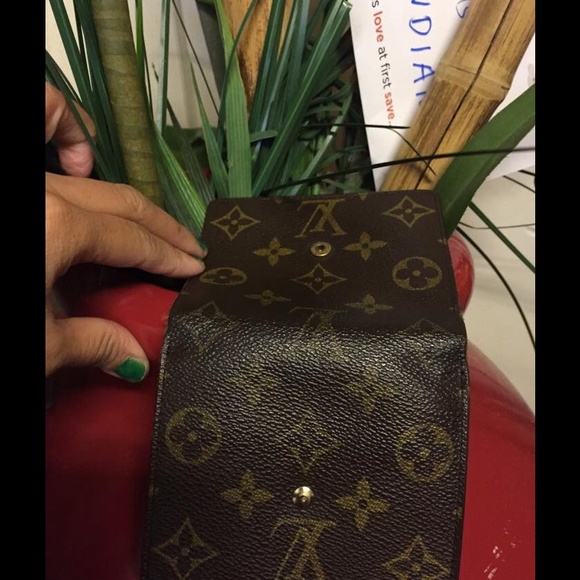 Authentic Louis Vuitton Wallet - Picture 2 of 4