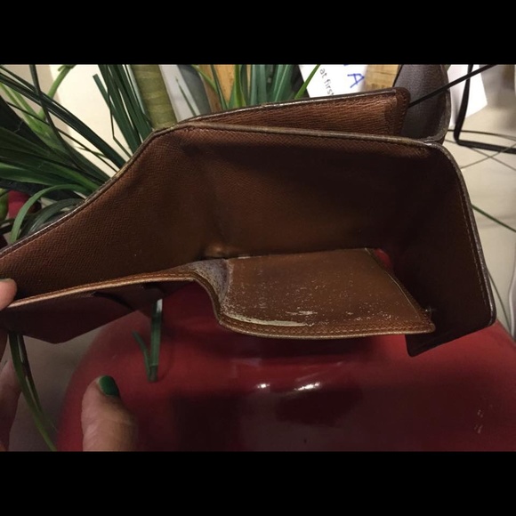 Authentic Louis Vuitton Wallet - Picture 3 of 4