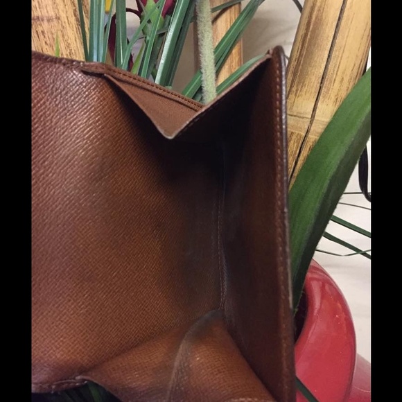 Authentic Louis Vuitton Wallet - Picture 4 of 4