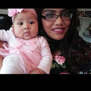 Meet your Posher, Yesenia