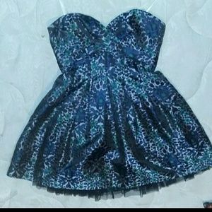 Bcbgmaxazaria strapless dress