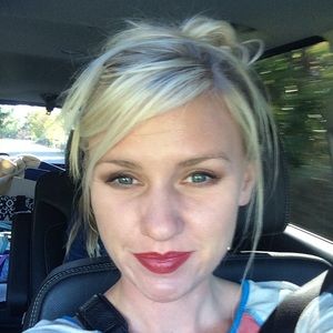 Meet your Posher, Jen