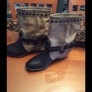 TWO LIPS MOTO BOOTIES