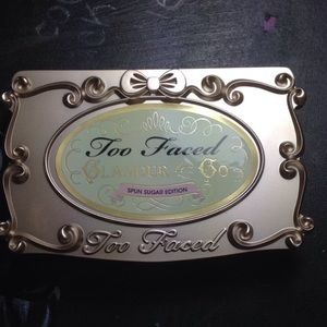 Too Faced Glamour To Go Palette