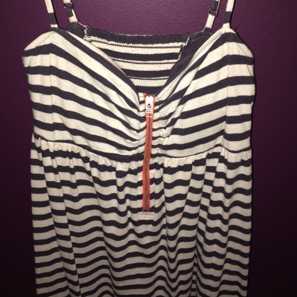 Summer dress - Picture 2 of 3