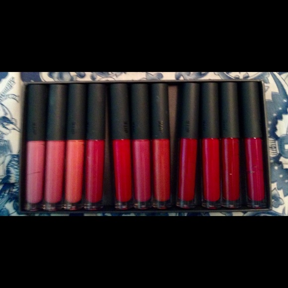 BITE BEAUTY "Deconstructed Rose" Lip Gloss Set - Picture 2 of 4