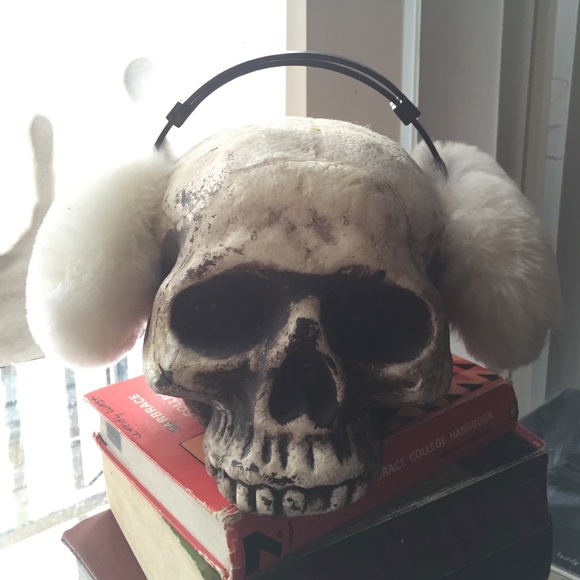 White Fluffy Earmuffs ☁️❄️☁️