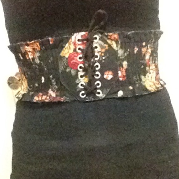 Hot Topic Floral Corset Belt