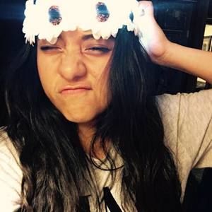 Meet your Posher, Carolina