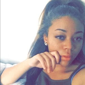 Meet your Posher, Cierra