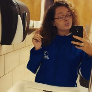 Meet your Posher, Tierra