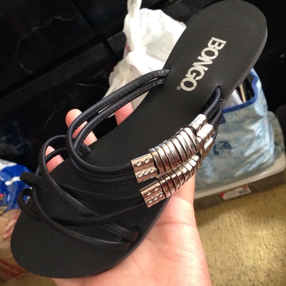 Bongo slippers
