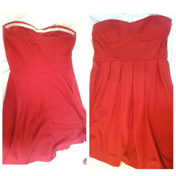 ❤Strapless Red Dress - Picture 2 of 3