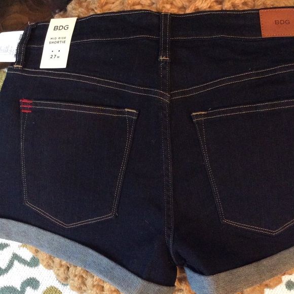 Urban Outfitters BDG Dark Denim Cuffed Shorts - Picture 3 of 4