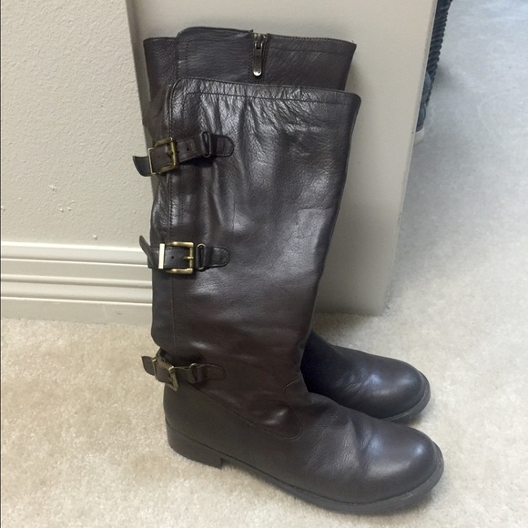 Two Lips Boots size 10
