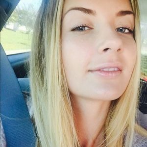 Meet your Posher, Kelsey