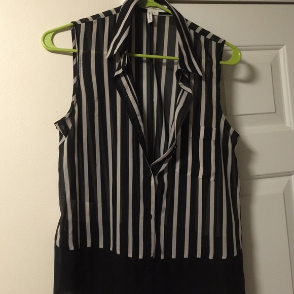 BCBGeneration black and white blouse
