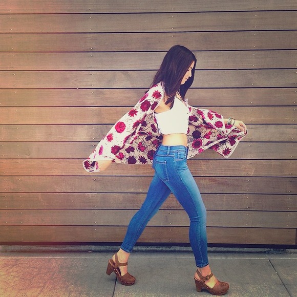 Leather clogs