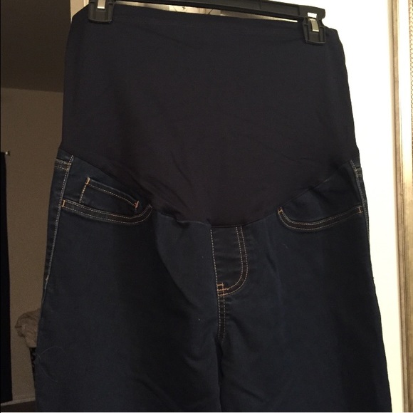 Liz Lange maternity skinny jeans