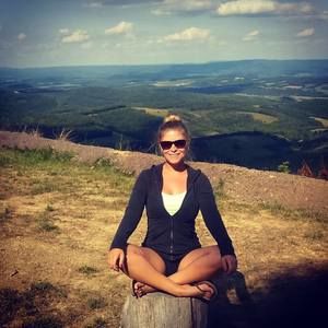 Meet your Posher, Brooke