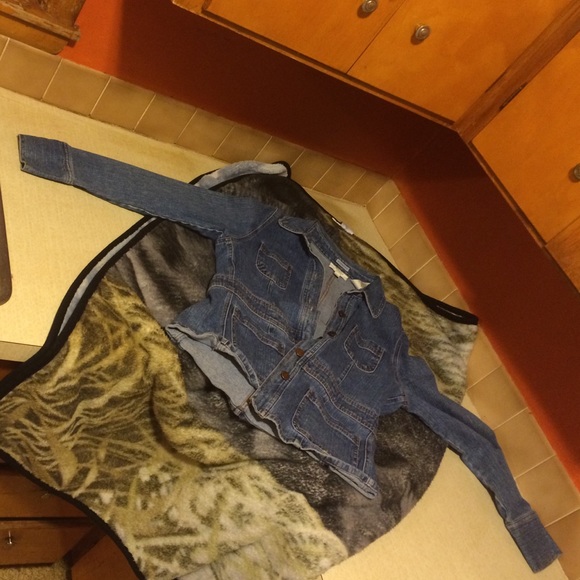 Nice casual blue jean jacket
