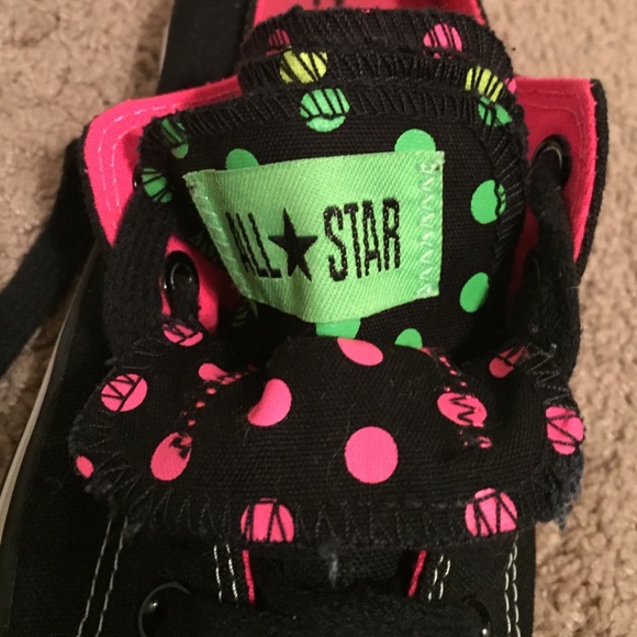 Converse - Picture 2 of 4
