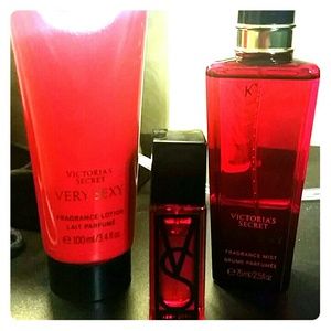 ❌SOLD OFFLINE❌ Victoria's Secret Very Sexy bundle