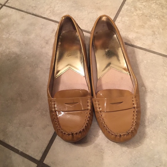Michael Kors tan patent leather loafers