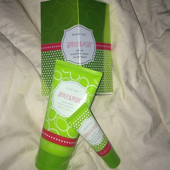 🎉SALE🎉Mary Kay gift set