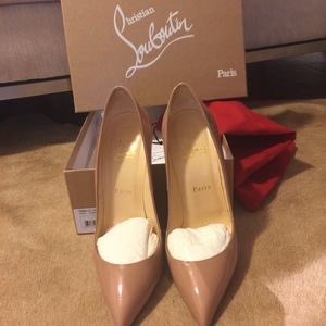 100% authentic. Christian Louboutin!