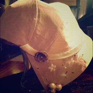 Handmade vintage 40's ivory hat