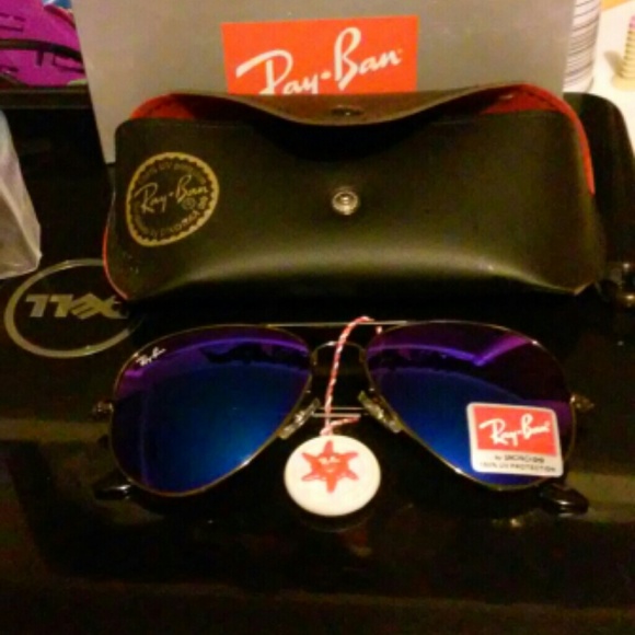 Aviator style sunglasses unisex