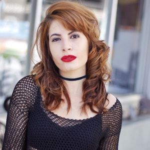 Meet your Posher, Taís