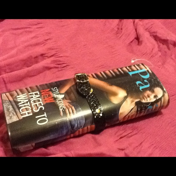 Magazine Clutch mailed out today!