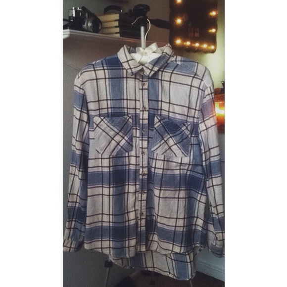 URBAN OUTFITTERS Flannel