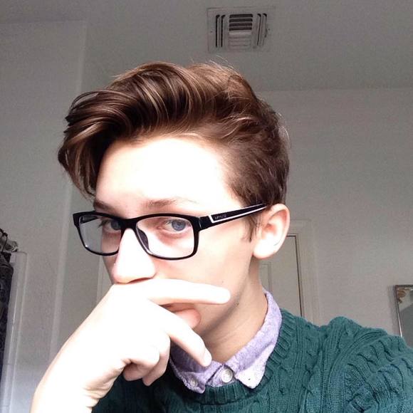 Meet your Posher, Robert - Picture 1 of 1