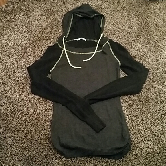 Hooded sweater