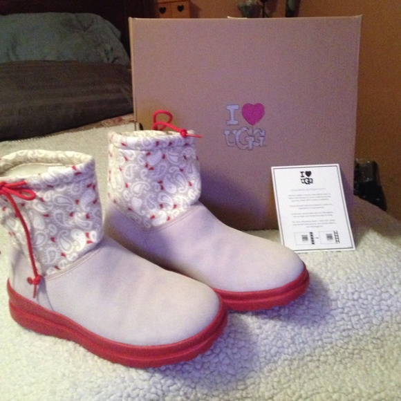 UGG Shoes - I Heart Slouchy Mini Paisley UGGS
