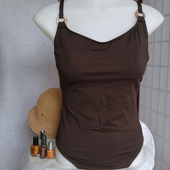 Swim suit - Picture 2 of 4