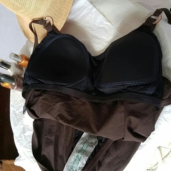 Swim suit - Picture 3 of 4