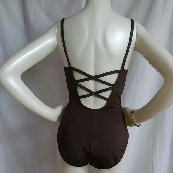 Swim suit - Picture 4 of 4