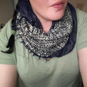 Infinity scarf
